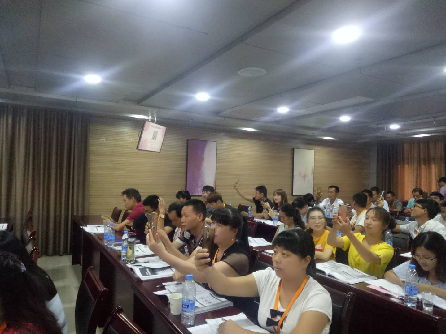 微信图片_20180823165718.jpg 微信图片_20180823165718.jpg