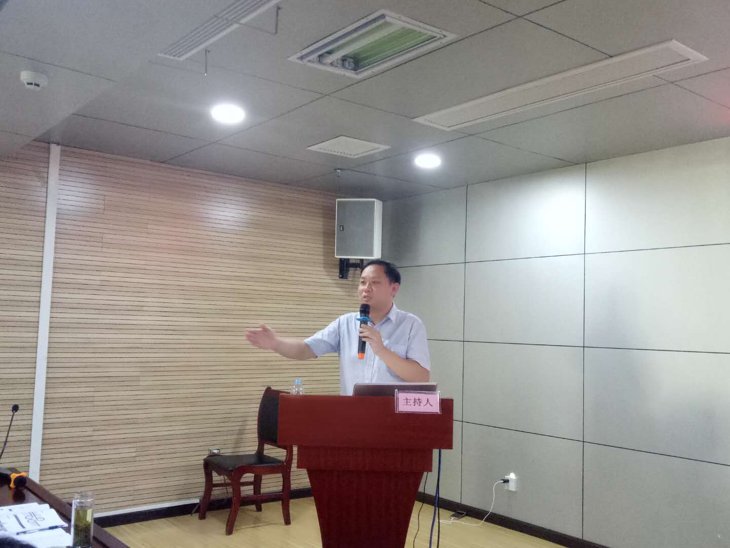 微信图片_20180823131842.jpg 微信图片_20180823131842.jpg